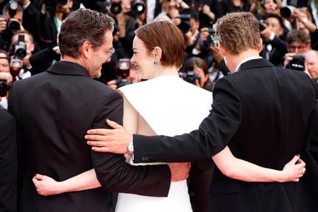 Pedro Pascal, Emma Stone und Austin Butler bei der Premiere des Kinofilms Eddington auf dem Festival de Cannes 2025 78. Internationale Filmfestspiele von Cannes im Palais des Festivals. Cannes, 16.05.2025