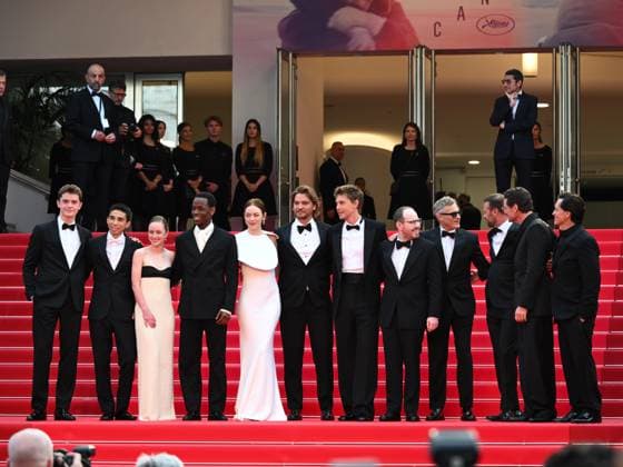 Cannes, France, Cannes: Cannes, 78th Cannes Film Festival 2025 - Evening 4 - Red Carpet of the Film Eddington. In the photo ) Cameron Mann, Matt Gomez Hidaka, Amelie Hoeferle, Micheal Ward, Emma Stone, Luke Grimes, the mayor of Cannes David Lisnard, Austin Butler, Ari Aster, Joaquin Phoenix, Lars Knudsen, Pedro Pascal and Clifton Collins Cannes Cannes  - ZUMAp169 20250516_zea_p169_1294 Copyright: xSimonexComix