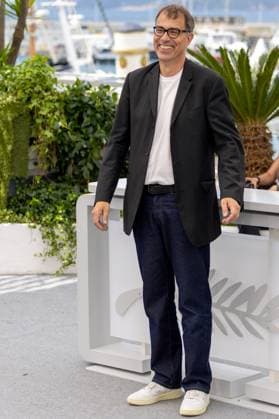 Dossier 137 , Photocall in Cannes, 16.05.2025 Cannes, Frankreich - 16.5.2024: Dominik Moll während des Photocall Dossier 137 Case 137 während der 78. Internationalen Filmfestspiele von Cannes. Die Filmfestspiele finden vom 13. bis 24. Mai 2025 statt. Cannes Palais des Festivals et des Cong Provence-Alpes-Cote d Azur Frankreich Copyright: xChristianxEnderx