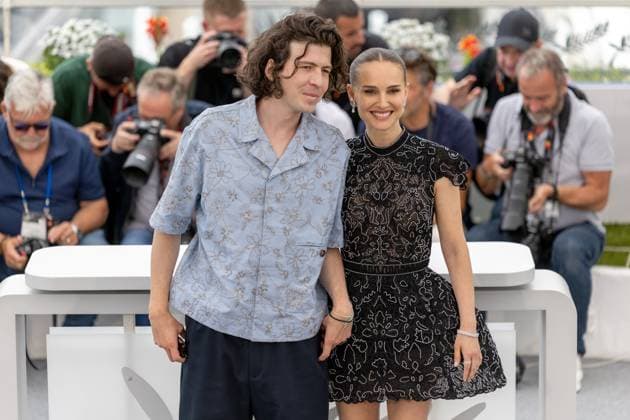 Arco , Photocall in Cannes, 16.05.2025 Cannes, Frankreich - 16.5.2024: Ugo Bienvenu, Natalie Portman während des ARCO Photocall während der 78. Internationalen Filmfestspiele von Cannes. Die Filmfestspiele finden vom 13. bis 24. Mai 2025 statt. Cannes Palais des Festivals et des Cong Provence-Alpes-Cote d Azur Frankreich Copyright: xChristianxEnderx