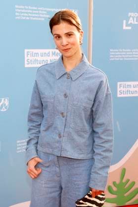 Aylin Tezel beim Empfang der Landesregierung Nordrhein-Westfalen, der Film- und Medienstiftung NRW und der Produktionsallianz anlässlich der 78. Internationalen Filmfestspiele von Cannes im Vilebrequin La Plage Ondine Restaurant & Beach Club. Cannes, 16.05.2025