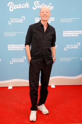 Lucas Schmidt beim Empfang der Landesregierung Nordrhein-Westfalen, der Film- und Medienstiftung NRW und der Produktionsallianz anlässlich der 78. Internationalen Filmfestspiele von Cannes im Vilebrequin La Plage Ondine Restaurant & Beach Club. Cannes, 16.05.2025