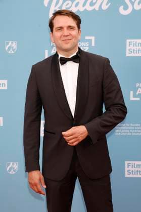 Pierre Kiwitt beim Empfang der Landesregierung Nordrhein-Westfalen, der Film- und Medienstiftung NRW und der Produktionsallianz anlässlich der 78. Internationalen Filmfestspiele von Cannes im Vilebrequin La Plage Ondine Restaurant & Beach Club. Cannes, 16.05.2025