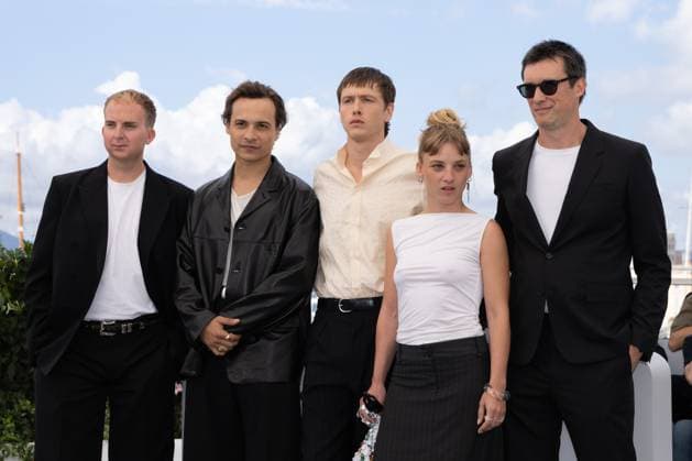 Urchin Photocall - The 78th Annual Cannes Film Festival Archie Pearch, Frank Dillane, Harris Dickinson, Megan Northam and Scott O Donnell pose during the Urchin photocall at the 78th annual Cannes Film Festival at Palais des Festivals on May 17, 2025 in Cannes, France., Credit:Olivier Huitel Avalon France, Cannes  Copyright: xOlivierxHuitelx xAvalonx 1000201842