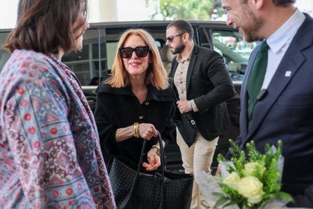 Julianne Moore is seen at the Martinez hotel during the 78th annual Cannes Film Festival on May 17, 2025 in Cannes, France Julianne Moore is seen at the Martinez hotel during the 78th annual Cannes Film Festival on May 17, 2025 in Cannes, France, Credit:Olivier Sanchez Avalon France, Cannes  Copyright: xOlivierxSanchezx xAvalonx 1000203441