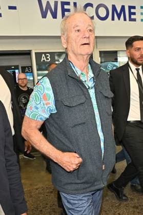 Cannes Bill Murray At Nice Airport JR Bill Murray arriving at Nice airport ahead 78th Cannes Film Festival in Nice, France on May, 17, 2025. Photo by Julien Reynaud APS-Medias ABACAPRESS.COM Nice France  Copyright: xReynaudxJulien APS-Medias ABACAx