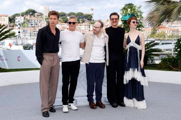 Austin Butler, Joaquin Phoenix, Ari Aster, Pedro Pascal und Emma Stone beim Photocall zum Kinofilm Eddington auf dem Festival de Cannes 2025 78. Internationale Filmfestspiele von Cannes am Palais des Festivals. Cannes, 17.05.2025