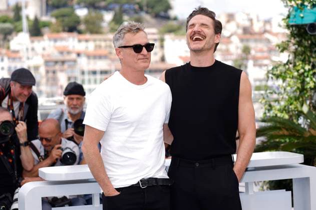 Joaquin Phoenix und Pedro Pascal beim Photocall zum Kinofilm Eddington auf dem Festival de Cannes 2025 78. Internationale Filmfestspiele von Cannes am Palais des Festivals. Cannes, 17.05.2025