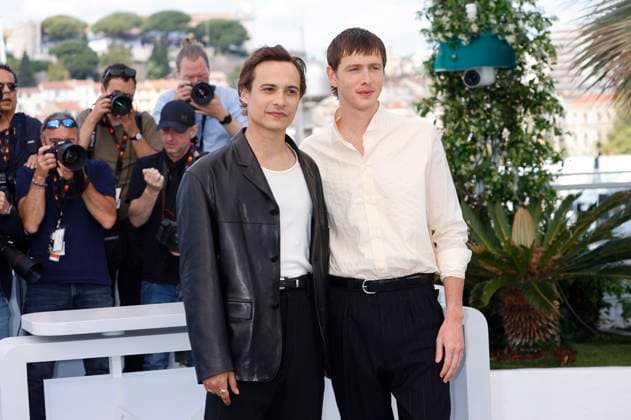 Frank Dillane und Harris Dickinson beim Photocall zum Kinofilm Urchin auf dem Festival de Cannes 2025 78. Internationale Filmfestspiele von Cannes am Palais des Festivals. Cannes, 17.05.2025