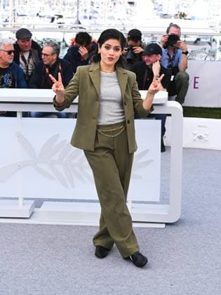 Cannes, France, Cannes: Cannes, 78th Cannes Film Festival 2025 - day 5 - Photocall of the film La Ola (La Vague The Wave). In the photo Lola Bravo Cannes Cannes  - ZUMAp169 20250517_zea_p169_552 Copyright: xAlbertoxTerenghix