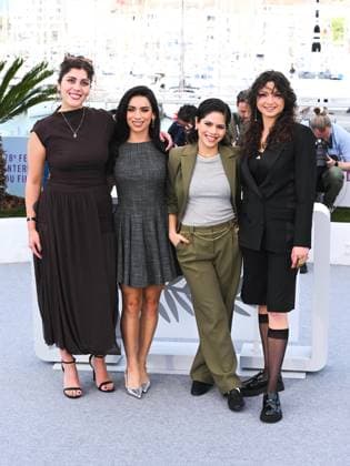 Cannes, France, Cannes: Cannes, 78th Cannes Film Festival 2025 - day 5 - Photocall of the film La Ola (La Vague The Wave). In the photo Avril Aurora, Lelio, Daniela Lopez and Paulina CortÃ s Cannes Cannes  - ZUMAp169 20250517_zea_p169_549 Copyright: xAlbertoxTerenghix