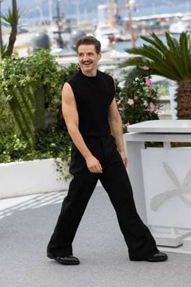Eddington photocall in Cannes CANNES, FRANCE - MAY 17: Pedro Pascal during the Eddington photocall at the 78th annual Cannes Film Festival at Palais des Festivals on May 17, 2025 in Cannes, France. CAP KA Kristina Afanasyeva Cannes Alpes-Maritimes France Copyright: xKristinaxAfanasyeva CapitalxPictx