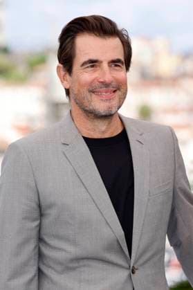 Claes Bang beim Photocall zum Kinofilm L inconnu de la Grande Arche The Great Arch auf dem Festival de Cannes 2025 78. Internationale Filmfestspiele von Cannes am Palais des Festivals. Cannes, 17.05.2025