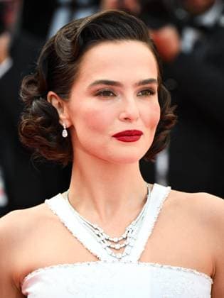 Cannes, 78th Cannes Film Festival 2025 - evening 5 - red carpet of the film Die, My Love Cannes, 78th Cannes Film Festival 2025 - evening 5 - red carpet of the film Die, My Love . In the photo Zoey Deutch Cannes France  Copyright: xIPA ABACAx