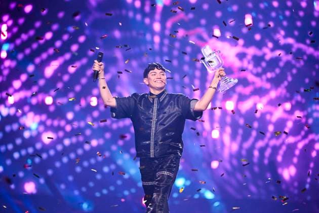 Bilder des Jahres 2025, Entertainment 05 Mai Entertainment Themen der Woche KW20 Entertainment Bilder des Tages BASEL, SCHWEIZ 20250518 Österrikes JJ med laten Wasted Love vinner den 69:e upplagan av Eurovision Song Contest (ESC) i St. Jakobshalle, i Basel, Schweiz, lördag den 17 maj, 2025. BASEL SCHWEIZ x10070x *** BASEL, SWITZERLAND 20250518 Austrias JJ with laten Wasted Love wins the 69th edition of the Eurovision Song Contest ESC in St Jakobshalle, in Basel, Switzerland, Saturday, May 17, 2025 BASEL SWITZERLAND x10070x  Copyright: xJessicaxGow TTx EUROVISION 2025 FINAL g7v4pARO0J8
