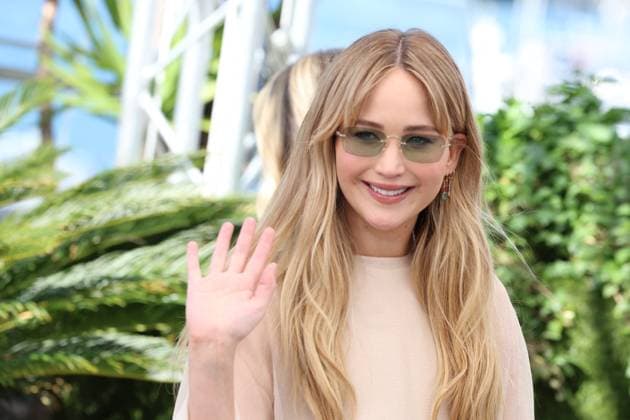 Entertainment Bilder des Tages Cannes - Die My Love Photocall Jennifer Lawrence posing during the Die My Love photocall at the 78th annual Cannes Film Festival at Palais des Festivals on May 18, 2025 in Cannes, France. Photo by Jerome Domine ABACAPRESS.COM Cannes France  Copyright: xDominexJerome ABACAx