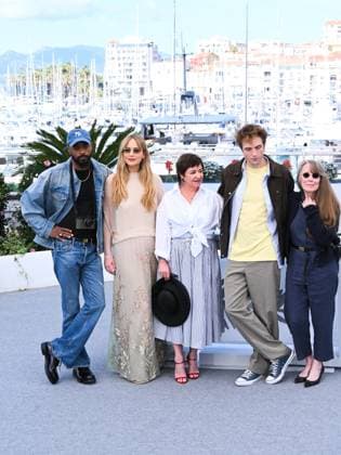 Cannes, 78th Cannes Film Festival 2025 - day 5 - Photocall of the film Die My Love Cannes, 78th Cannes Film Festival 2025 - day 5 - Photocall of the film Die My Love . In the photo LaKeith Stanfield, Jennifer Lawrence, Lynne Ramsay, Robert Pattinson, Sissy Spacek Cannes France France  Copyright: xIPA ABACAx