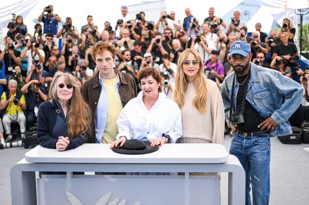 Cannes Die My Love Photocall AM Sissy Spacek, Robert Pattinson, Lynne Ramsay, Jennifer Lawrence and LaKeith Stanfield attending the Die My Love Photocall in Cannes, France on May 18, 2025 as part of the 78th Cannes Film Festival. Photo by Aurore Marechal ABACAPRESS.COM Cannes France  Copyright: xMarechalxAurore ABACAx