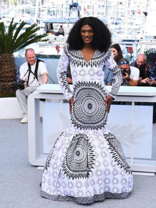 Internationale Filmfestspiele von Cannes, O Riso e a Faca Photocall Cannes, 78th Cannes Film Festival 2025 - day 6 - Photocall of the film O Riso EA Faca (Rest Alone in the Storm). Cannes, 78th Cannes Film Festival 2025 - day 6 - Photocall of the film O Riso EA Faca (Rest Alone in the Storm). In the Photo: Marçalina Djibril Cannes France France  Copyright: xIPA ABACAx