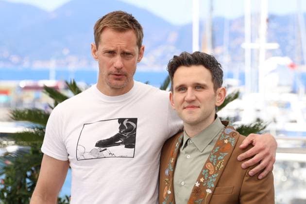 78eme Festival International du Film de Cannes Photocall du film Pillion 78th Cannes Film Festival Photocall with cast of the film Pillion Alexander Skarsgard and Harry Melling 444565 2025 05 18 Cannes France  Copyright: xIsabellexVautierx xStarfacex STAR_444565_004