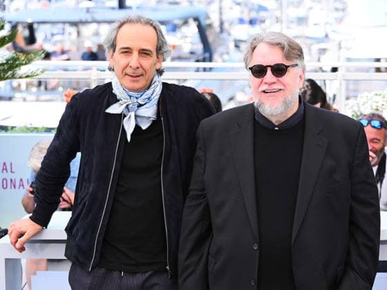 Internationale Filmfestspiele von Cannes, La lecon de musique Photocall Cannes, 78th Cannes Film Festival 2025 - day 6 - Photocall of the film La Leçon De Musique Alexandre Desplat & Guillermo Del Toro Cannes, 78th Cannes Film Festival 2025 - day 6 - Photocall of the film La Leçon De Musique Alexandre Desplat & Guillermo Del Toro . In the photo Alexandre Desplat & Guillermo Del Toro Cannes France France  Copyright: xIPA ABACAx