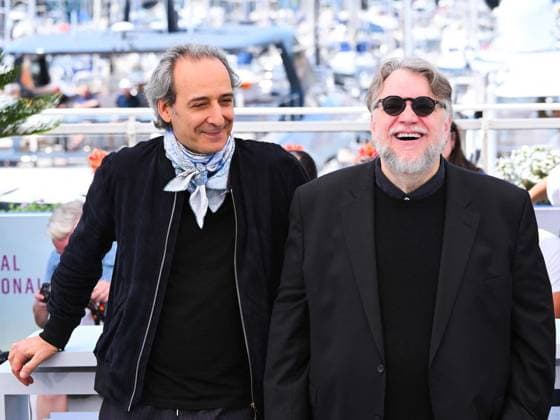 Internationale Filmfestspiele von Cannes, La lecon de musique Photocall Cannes, 78th Cannes Film Festival 2025 - day 6 - Photocall of the film La Leçon De Musique Alexandre Desplat & Guillermo Del Toro Cannes, 78th Cannes Film Festival 2025 - day 6 - Photocall of the film La Leçon De Musique Alexandre Desplat & Guillermo Del Toro . In the photo Alexandre Desplat & Guillermo Del Toro Cannes France France  Copyright: xIPA ABACAx