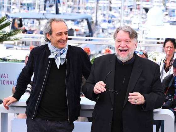 Internationale Filmfestspiele von Cannes, La lecon de musique Photocall Cannes, 78th Cannes Film Festival 2025 - day 6 - Photocall of the film La Leçon De Musique Alexandre Desplat & Guillermo Del Toro Cannes, 78th Cannes Film Festival 2025 - day 6 - Photocall of the film La Leçon De Musique Alexandre Desplat & Guillermo Del Toro . In the photo Alexandre Desplat & Guillermo Del Toro Cannes France France  Copyright: xIPA ABACAx