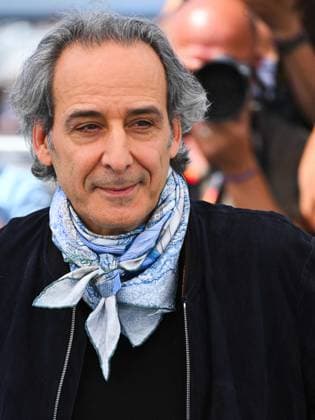 Internationale Filmfestspiele von Cannes, La lecon de musique Photocall Cannes, 78th Cannes Film Festival 2025 - day 6 - Photocall of the film La Leçon De Musique Alexandre Desplat & Guillermo Del Toro Cannes, 78th Cannes Film Festival 2025 - day 6 - Photocall of the film La Leçon De Musique Alexandre Desplat & Guillermo Del Toro . In the photo Alexandre Desplat Cannes France France  Copyright: xIPA ABACAx