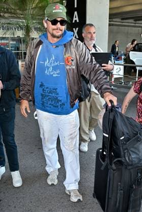 Cannes James Franco At Nice Airport JR James Franco arriving at Nice airport ahead 78th Cannes Film Festival in Nice, France on May, 18, 2025. Photo by Julien Reynaud APS-Medias ABACAPRESS.COM Nice France  Copyright: xReynaudxJulien APS-Medias ABACAx