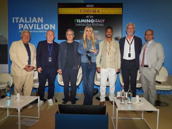 Cannes, 78th Cannes Film Festival 2025 - day 6 - press conference Filming Italy Sardinia - In the photo: Francesco Gesualdi, guest, Paolo Del Brocco, Tiziana Rocca, Cuba Gooding Jr., guest, guest  Copyright: xBarbaraxAmendolax xipa-agency.netx xPoolxVideoxEventsx05x IPA_Agency_IPA57874812