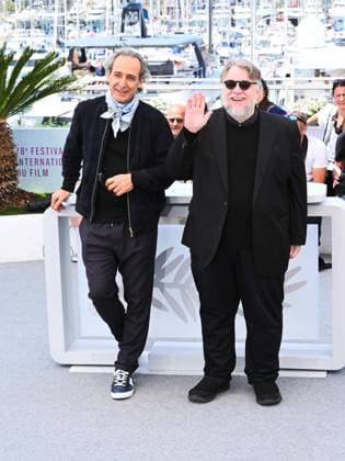 Cannes, France, France: Cannes, 78th Cannes Film Festival 2025 - day 6 - Photocall of the film La Lecon De Musique Alexandre Desplat & Guillermo Del Toro . In the photo Alexandre Desplat & Guillermo Del Toro Cannes France  - ZUMAp169 20250518_zea_p169_796 Copyright: xAlbertoxTerenghix