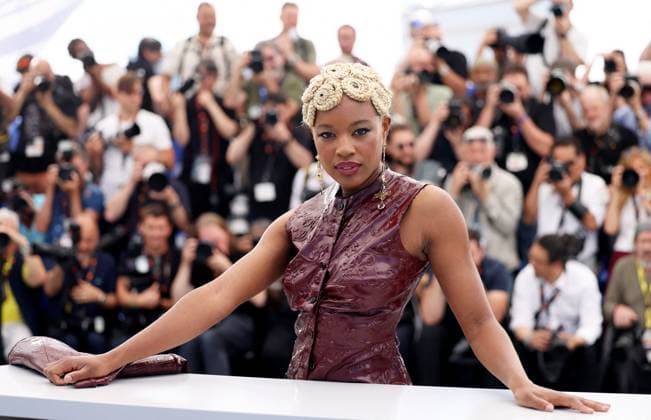 Photocall of O Riso E A Faca at the 78th Cannes International Film Festival Cleo Diára at the photocall of O Riso E A Faca at the 78th Cannes International Film Festival at Palais des Festivals in Cannes, France, on May 18, 2025 Jacovides Moreau Bestimage I Only Rest In The Storm photocall at the 78th annual Cannes Film Festival at Palais des Festivals in Cannes, France, on May 18, 2025 Cannes France  Copyright: xJACOVIDES-MOREAUx xBESTIMAGExJACOVIDES-MOREAUx xBESTIMAGEx