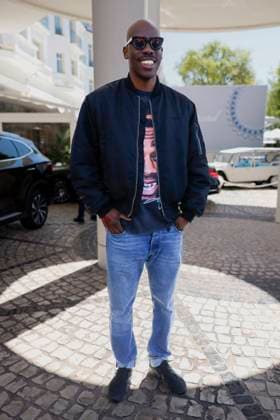 Cannes Jean-Pascal Zadi leaves Hotel Martinez MP Jean-Pascal Zadi leaves Hotel Martinez ahead the 78th annual Cannes Film Festival on May 18, 2025 in Cannes, France. Photo by Marco Piovanotto ABACAPRESS.COM  Copyright: xPiovanottoxMarco ABACAx