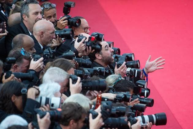 Entertainment Themen der Woche KW20 Cannes The Phoenician Scheme Premiere AM Photographers working on the red carpet during The Phoenician Scheme Premiere in Cannes, France on May 18, 2025 as part of the 78th Cannes Film Festival. Photo by Aurore Marechal ABACAPRESS.COM Cannes France  Copyright: xMarechalxAurore ABACAx
