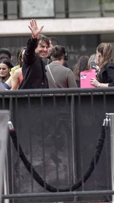 Tom cruise attends the new york premiere of mission: impossible the final reckoning at lincoln center. (new) tom cruise attends the new york premiere of mission: impossible the final reckoning at lincoln center. May 18,2025, new york, usa: the red carpet rolled out this afternoon at lincoln center as tom cruise arrived for the new york premiere of mission: impossible the final reckoning. Joined by cast and crew, cruise greeted fans and spoke briefly about the long-running action franchise, which is nearing its epic conclusion. The film is set to hit theaters on may 23. Credit: jorge estrellado thenews2 (Foto: Jorge Estrellado Thenews2 imago images) Tom cruise attends the new york premiere of mission: impossible the final rec  Copyright: xJorgexEstrelladox
