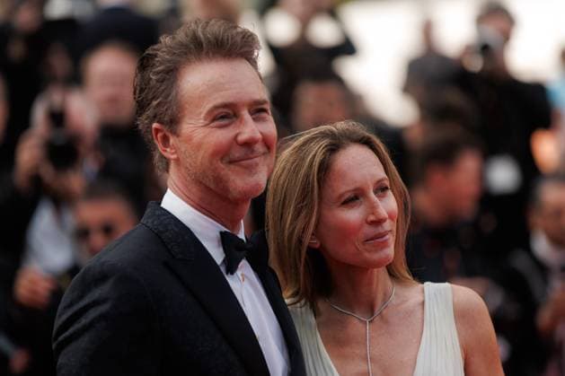Festival de Cannes - The Phoenician Scheme Red Carpet Edward Norton und Shauna Robertson bei der Premiere zu The Phoenician Scheme während der 78. Filmfestspiele in Cannes im Palais de Festival am 18.05.2025. Copyright: xEventpressxKochanx