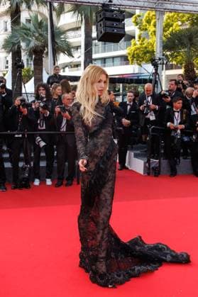 Festival de Cannes - The Phoenician Scheme Red Carpet Stella Maxwell bei der Premiere zu The Phoenician Scheme während der 78. Filmfestspiele in Cannes im Palais de Festival am 18.05.2025. Copyright: xEventpressxKochanx