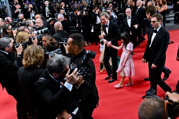 La Femme La Plus Riche Du Monde Screening Alexandre Desplat, Rupert Friend, Wes Anderson, Mia Threapleton, Jeffrey Wright, Benedict Cumberbatch, Charlotte Gainsbourg and Antonia Desplat attend the La Femme La Plus Riche Du Monde red carpet at the 78th annual Cannes Film Festival at Palais des Festivals on May 18, 2025 in Cannes, France. Photo by Franck Castel ABACAPRESS.COM attend the La Femme La Plus Riche Du Monde red carpet at the 78th annual Cannes Film Festival at Palais des Festivals on May 18, 2025 in Cannes, France. Photo by Franck Castel ABACAPRESS.COM Cannes France Copyright: xCastelxFranck ABACAx