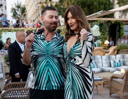 Entertainment Themen der Woche KW20 Entertainment Bilder des Tages Cannes - Roberto Cavalli - Ray of Sea Fausto Puglisi, Carla Bruni attend Roberto Cavalli Event ahead the 78th annual Cannes Film Festival on May 18, 2025 in Cannes, France. Photo by Marco Piovanotto ABACAPRESS.COM Cannes France  Copyright: xPiovanottoxMarco ABACAx