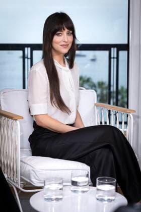 Photocall Kering Women in Motion Talk à lhôtel Majestic lors du 78ème Festival International du Film de Cannes Dakota Johnson Photocall Kering Women in Motion Talk à lhôtel Majestic lors du 78ème Festival International du Film de Cannes le 19 mai 2025 Olivier Borde Bestimage Kering Women in Motion Talk with Dakota Johnson and Ro Donnelly at the 78th annual Cannes Film Festival at Majestic Hotel on May 19, 2025 in Cannes, France Cannes France  Copyright: xOLIVIERxBORDEx xBESTIMAGExOLIVIERxBORDEx xBESTIMAGEx