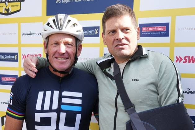 Lance Armstrong (Ex Radprofi), Jan Ullrich (Ex Radprofi) - Jan Ullrich Cycling FestivalDeutschland, Bad Duerrheim, Gelaende Busbahnhof, 18.05.2025