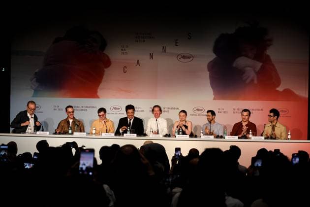 78eme Festival International du Film de Cannes Press conference for the film The Phoenician Scheme 78th Cannes International Film Festival Press conference for the film The Phoenician Scheme 444656 2025 05 19 Cannes France Anderson, Wes Winslet Threapleton, Mia Ahmed, Riz Friend, Rupert Ayoade, Richard Cumberbatch, Benedict Cera, Michael Del Toro, Benicio  Copyright: xIvankaxVoisinx xStarfacex STAR_444656_001