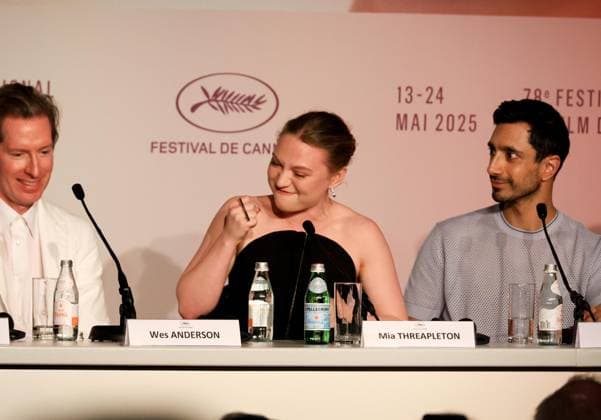 78eme Festival International du Film de Cannes Press conference for the film The Phoenician Scheme 78th Cannes International Film Festival Press conference for the film The Phoenician Scheme 444656 2025 05 19 Cannes France Anderson, Wes Winslet Threapleton, Mia Ahmed, Riz  Copyright: xIvankaxVoisinx xStarfacex STAR_444656_027