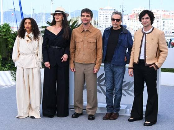 Cannes, 78th Cannes Film Festival 2025 - day 7 - photocall of the film O Agente Secreto Cannes, 78th Cannes Film Festival 2025 - day 7 - photocall of the film O Agente Secreto . In the photo Alice Carvalho, Maria Fernanda Cândido, Wagner Moura, Kleber Mendonça Filho and Gabriel Leone Cannes France  Copyright: xIPA ABACAx