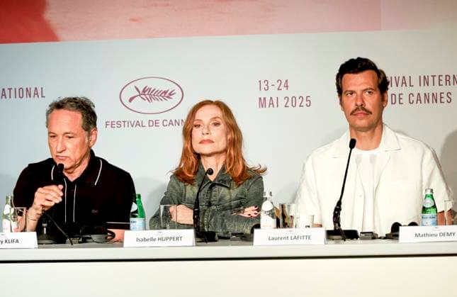 78eme Festival International du Film de Cannes Press conference for the film La Femme La Plus Riche Du Monde The Richest Woman In The World 78th Cannes International Film Festival Press conference for the film La Femme La Plus Riche Du Monde The Richest Woman In The World 444657 2025 05 19 Cannes France Klifa, Thierry Huppert, Isabelle Lafitte, Laurent  Copyright: xIvankaxVoisinx xStarfacex STAR_444657_003