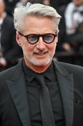 Cannes Highest 2 Lowest Screening JR Antoine de Caunes attending the screening of Highest 2 Lowest at 78th Cannes Film Festival in Cannes, France on May, 19, 2025. Photo by Julien Reynaud APS-Medias ABACAPRESS.COM Cannes France  Copyright: xReynaudxJulien APS-Medias ABACAx