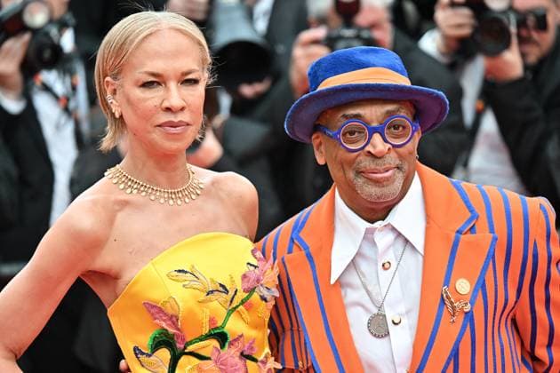 Cannes Highest 2 Lowest Screening JR Tonya Lewis Lee, Spike Lee attending the screening of Highest 2 Lowest at 78th Cannes Film Festival in Cannes, France on May, 19, 2025. Photo by Julien Reynaud APS-Medias ABACAPRESS.COM Cannes France  Copyright: xReynaudxJulien APS-Medias ABACAx