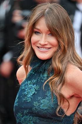 Cannes Highest 2 Lowest Screening JR Carla Bruni Sarkozy attending the screening of Highest 2 Lowest at 78th Cannes Film Festival in Cannes, France on May, 19, 2025. Photo by Julien Reynaud APS-Medias ABACAPRESS.COM Cannes France  Copyright: xReynaudxJulien APS-Medias ABACAx
