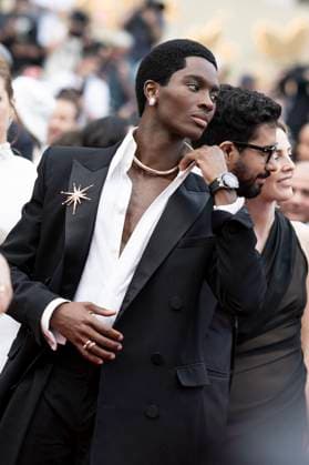 Internationale Filmfestspiele von Cannes 2025, Die schönsten Looks M Montée des marches du film Highest 2 Lowest lors du 78ème Festival International du Film de Cannes Alton Mason Audemars Piguet watch Montée des marches du film Highest 2 Lowest lors du 78ème Festival International du Film de Cannes, au Palais des Festivals in Cannes On may 19th 2025 Jacovides Moreau Bestimage Red carpet for the movie Highest 2 Lowest during the 78th Cannes International Film Festival at the Palais des Festivals in Cannes, France On may 19th 2025 Cannes France  Copyright: xJACOVIDES-MOREAUx xBESTIMAGExJACOVIDES-MOREAUx xBESTIMAGEx