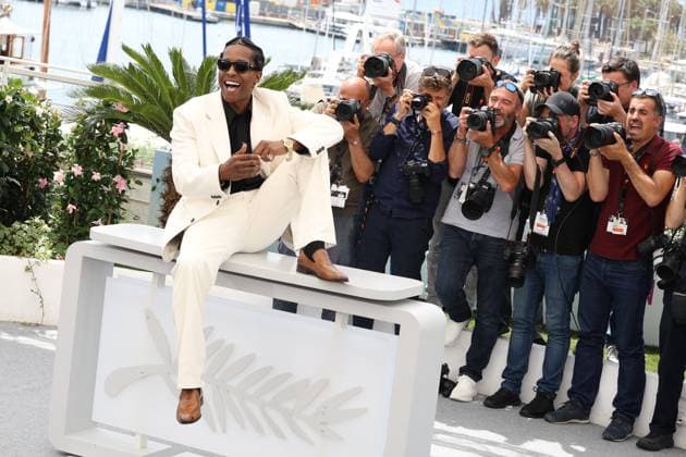 78eme Festival International du Film de Cannes Photocall du film Highest 2 Lowest 78th Cannes Film Festival Photocall with cast of the film Highest 2 lowest A AP Rocky 444704 2025 05 19 Cannes France  Copyright: xIsabellexVautierx xStarfacex STAR_444704_049